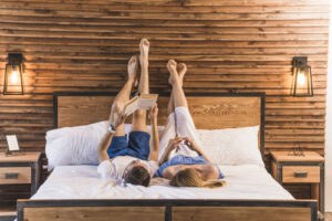 Booking? Airbnb? Nie – bezpośrednia rezerwacja wraca do łask!