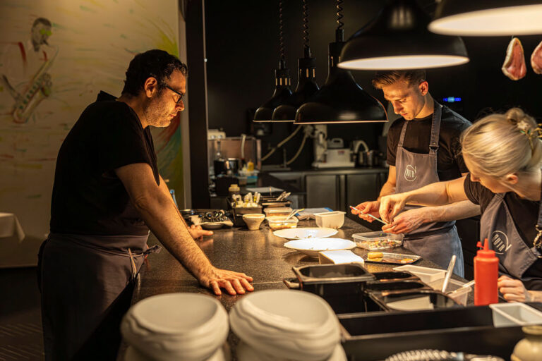 Z ZIEMI WŁOSKIEJ DO POLSKI, CZYLI JAK FINE DINING ZADOMOWIŁ SIĘ W POLSCE