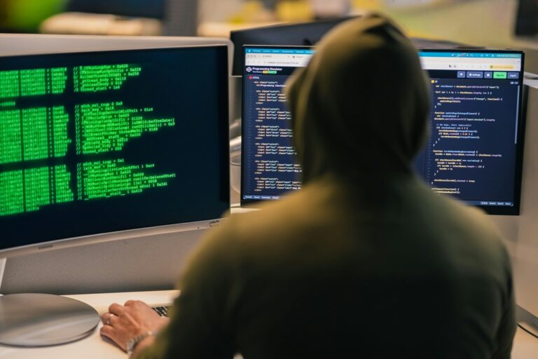 https://newinfo.pl/falszywy-glos-pr…-era-cyberatakow/