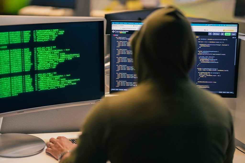 https://newinfo.pl/falszywy-glos-pr…-era-cyberatakow/